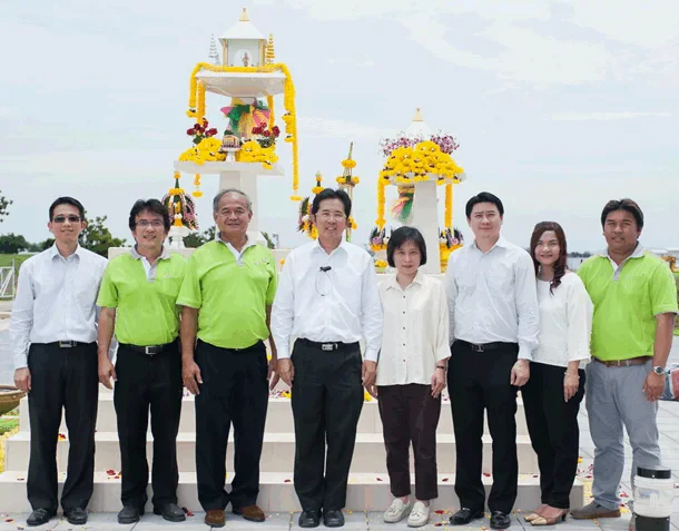 EA ได้ฤกษ์ดีตั้งศาลพระภูมิ เจ้าที่ โรงไฟฟ้าพลังงานแสงอาทิตย์ จ.นครสวรรค์