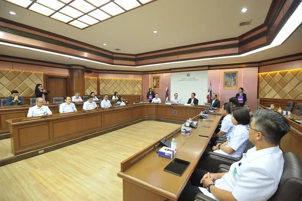 EA จับมือ กรมการแพทย์ ลุยโปรเจค Green Hospital ต้นแบบ นำยานยนต์ไฟฟ้า