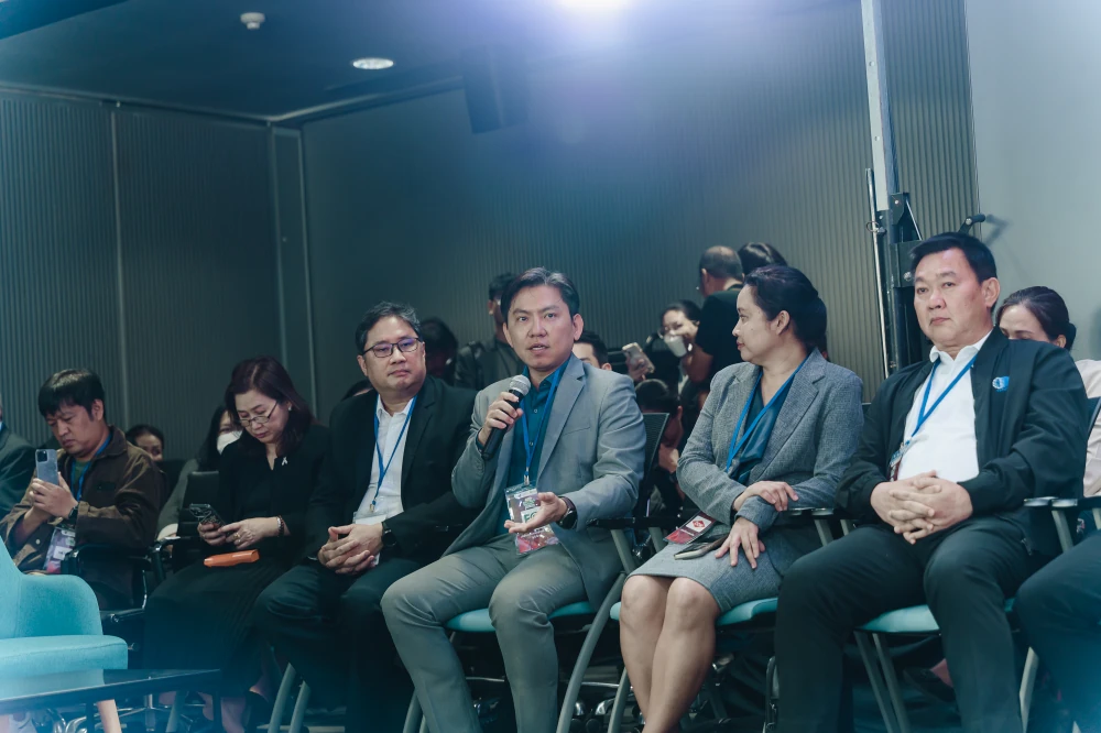 EA หนุน “PMUC Zero Burn to Earn” มอบ B100 และแผงโซลาร์เซลล์ แก้ PM2.5 เชิงระบบ สู่ความมั่นคงพลังงานประเทศ